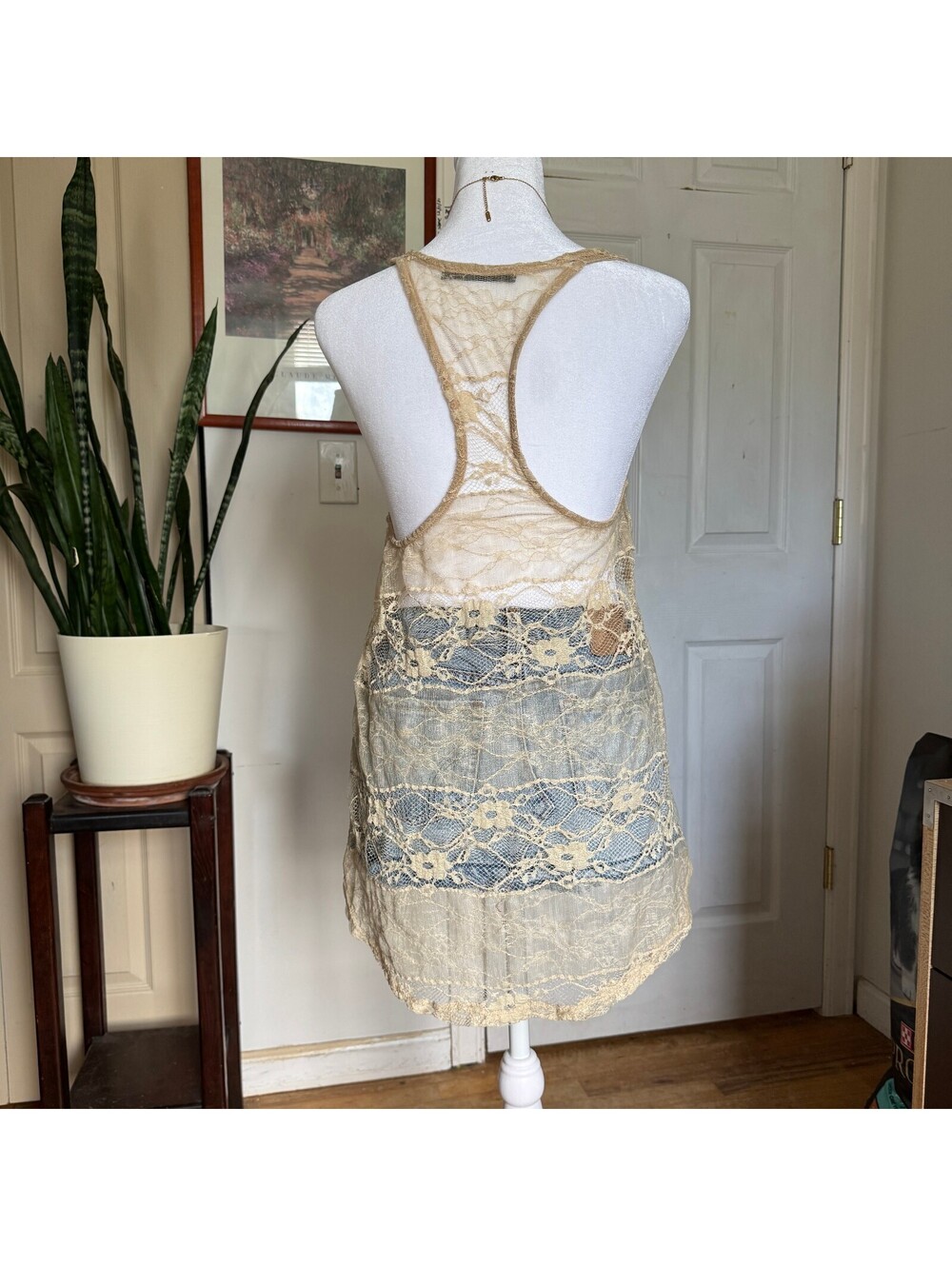 Sheer Lace Racerback Tank Top - Picture 6 of 10